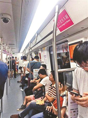 深圳地铁小孩爆料新闻,紧急时刻，勇敢小乘客传递正能量